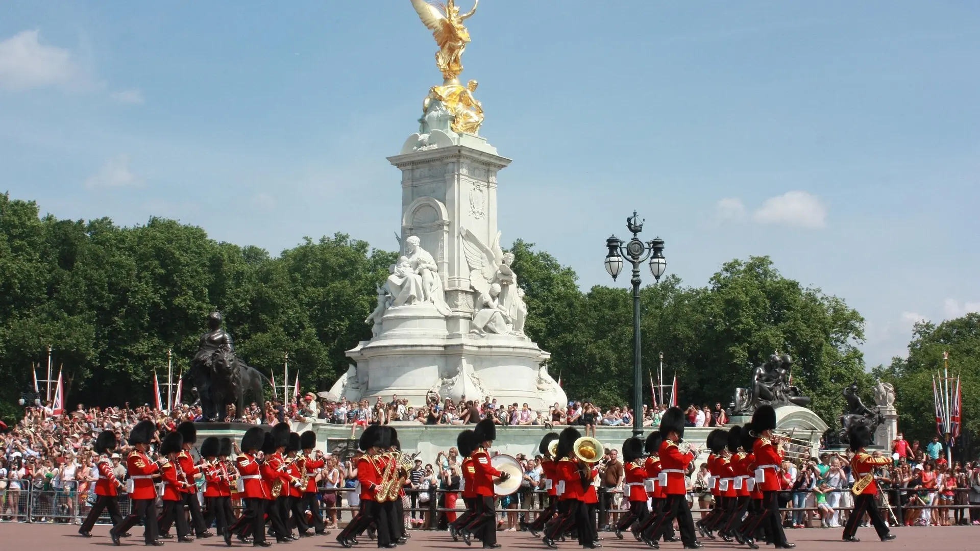 Spectators watching the Changing the Guard event